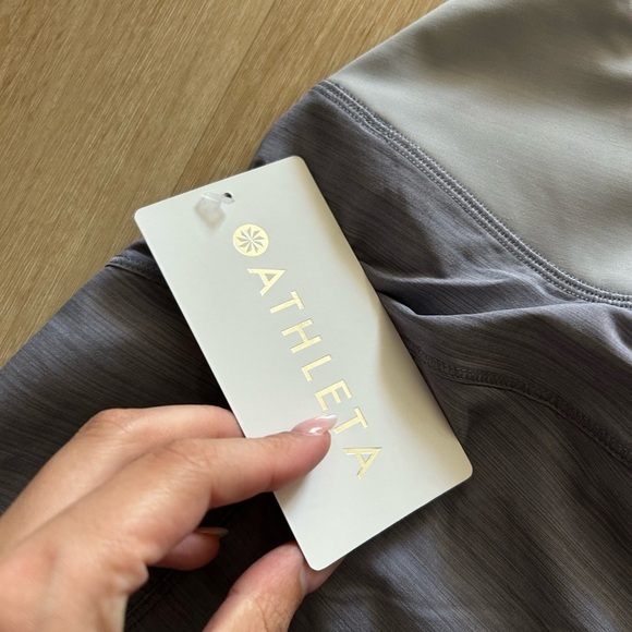 NWT Athleta Run with It Textured short 3.5” size 1X - Picture 5 of 5